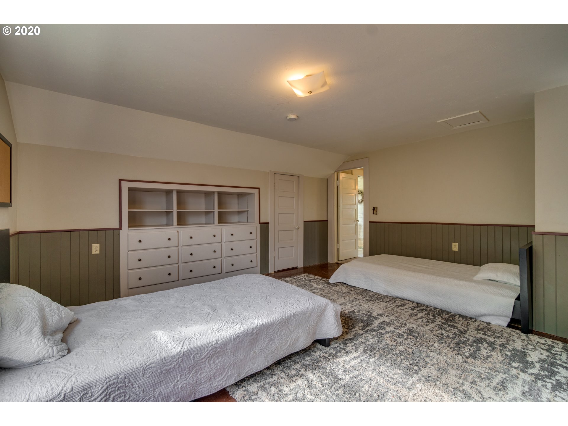 14394 Ehlen Road Northeast Aurora, OR 97002 - Photo 16 of 32 Gallery Image 16