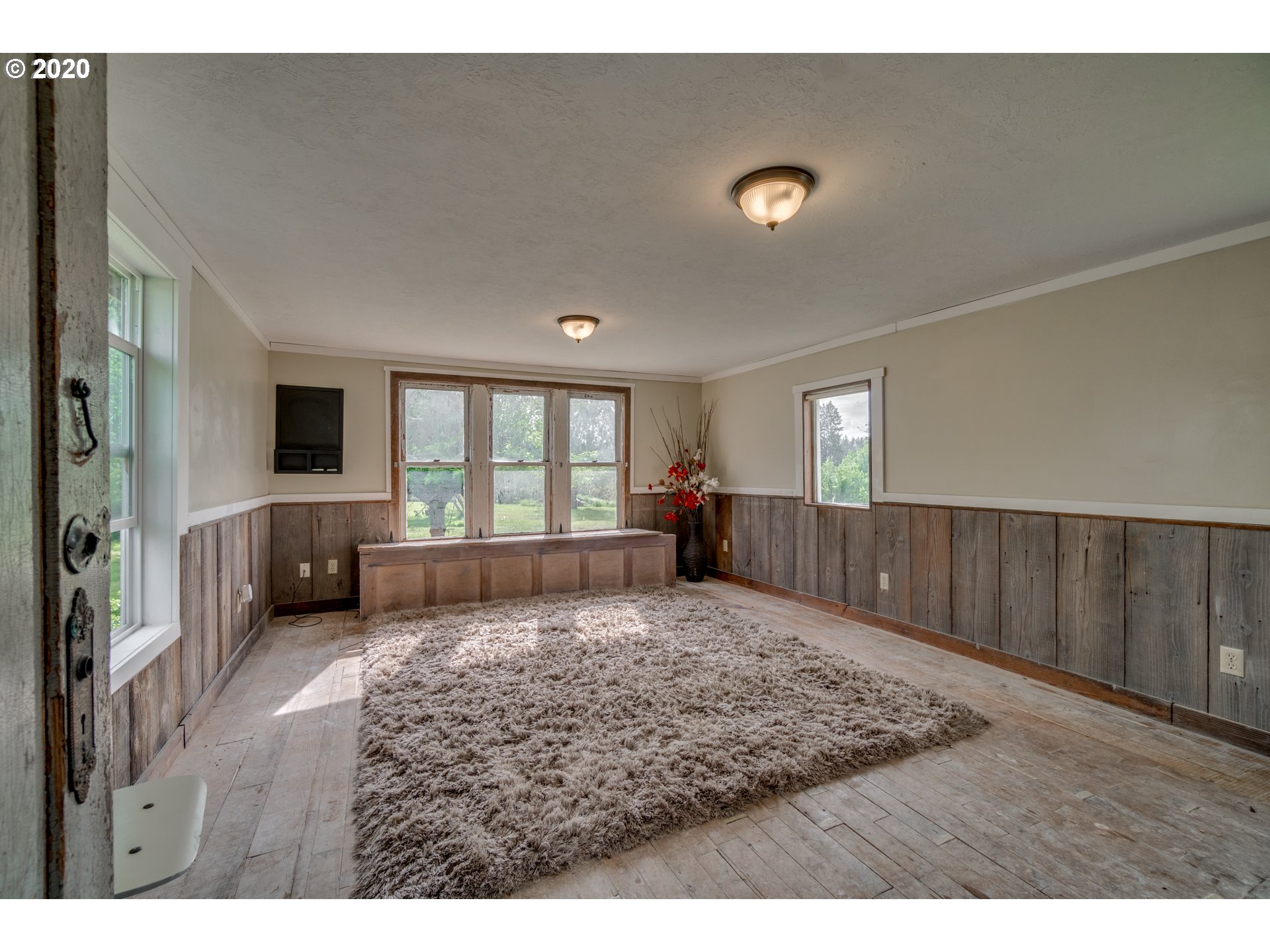 14394 Ehlen Road Northeast Aurora, OR 97002 - Photo 26 of 32 Gallery Image 26