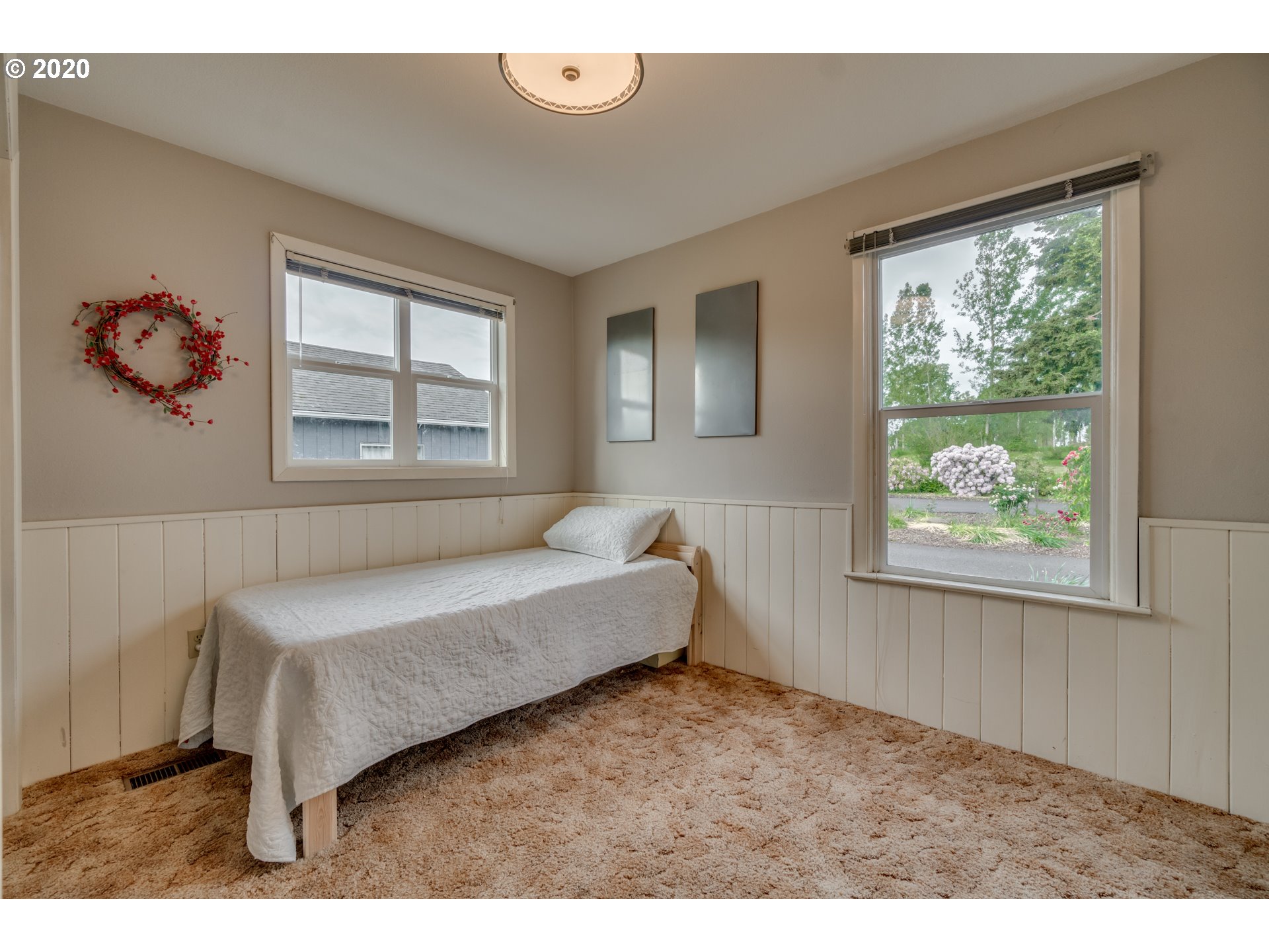 14394 Ehlen Road Northeast Aurora, OR 97002 - Photo 7 of 32 Gallery Image 7
