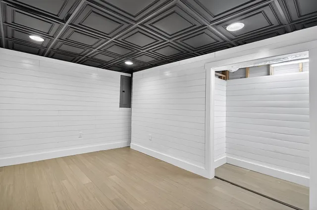 a view of empty room