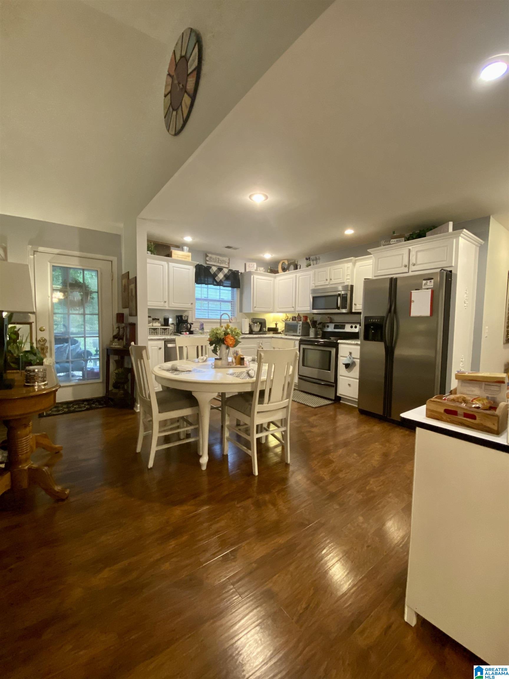 730 Mayfield Lane Cullman, AL 35057 - Photo 3 of 28