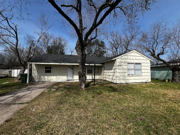 $1,995 | 5727 Doolittle Boulevard, Houston, TX 77033