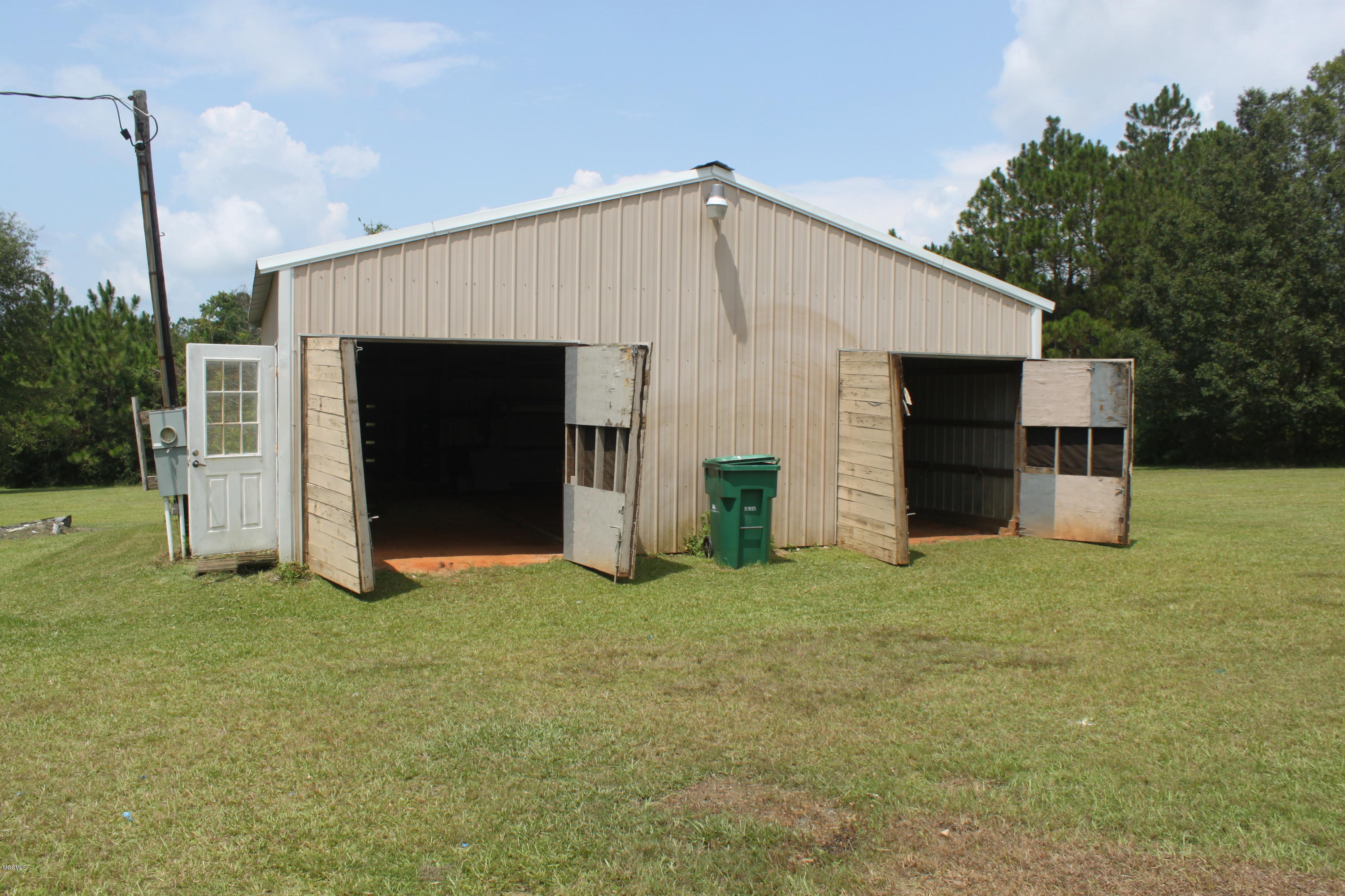 16493 Three Rivers Road Biloxi, MS 39532 - Photo 7 of 12 16493 3 RIVERS - 2