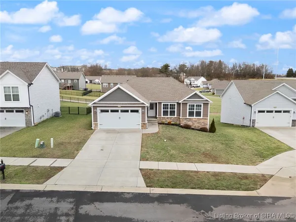 $389,900 | 4219 Toms Way, Jeffersonville, IN 47130