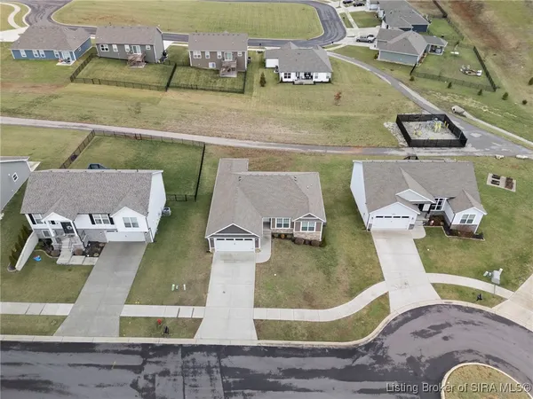 $389,900 | 4219 Toms Way, Jeffersonville, IN 47130