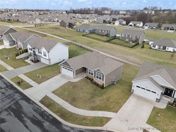 $389,900 | 4219 Toms Way, Jeffersonville, IN 47130