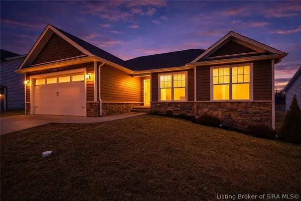 $389,900 | 4219 Toms Way, Jeffersonville, IN 47130