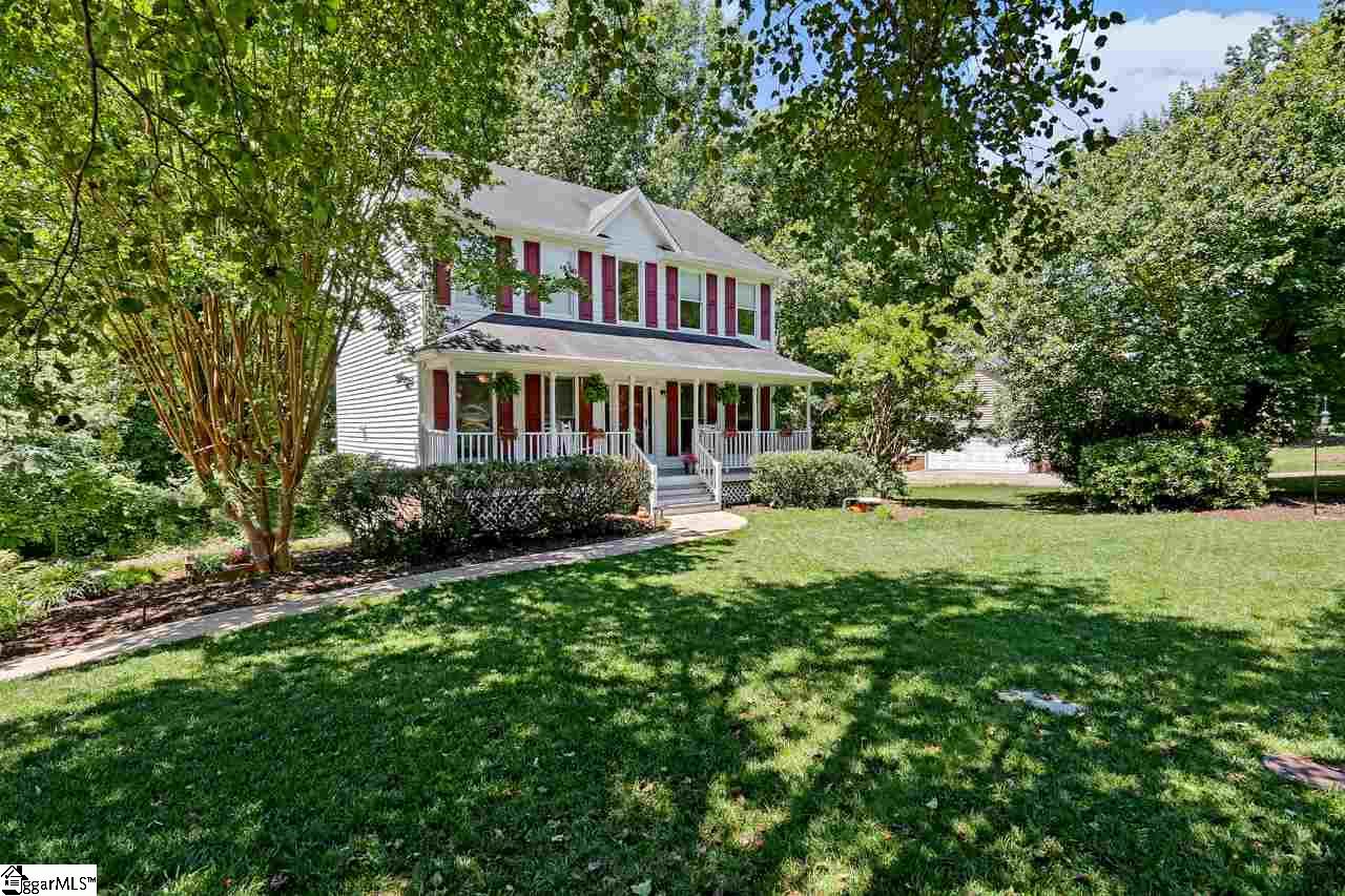 407 Foxhound Road Simpsonville, SC 29680 - Photo 4 of 35 Gallery Image 4
