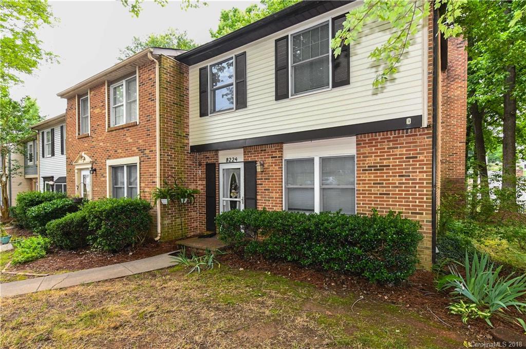8224 Knights Bridge Road Charlotte, NC 28210 - Photo 3 of 17 Gallery Image 3
