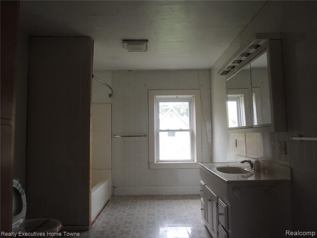 7940 State Road Port Hope, MI 48468 - Photo 15 of 22 Gallery Image 15