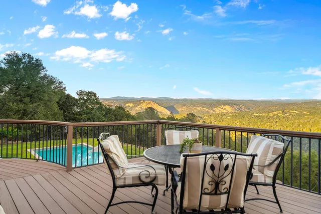 a view of sky from balcony