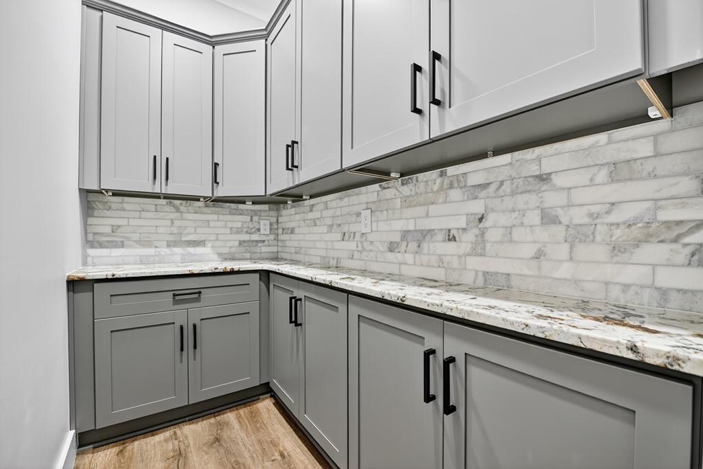 289 Scott Hollow Road Ellijay, GA 30540 - Photo 23 of 45 Butler's Pantry!