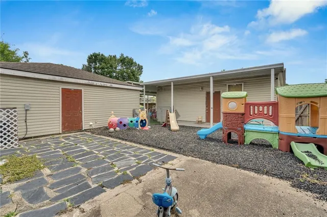 $385,000 | 34 Old Hickory Avenue, Chalmette, LA 70043