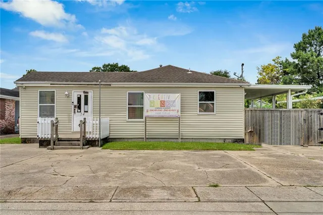 $385,000 | 34 Old Hickory Avenue, Chalmette, LA 70043