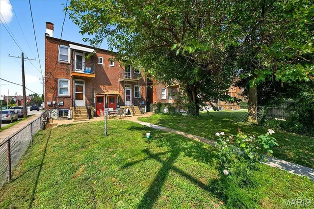 $395,000 | 2756 Ann Avenue, St. Louis, MO 63104