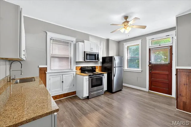 $395,000 | 2756 Ann Avenue, St. Louis, MO 63104