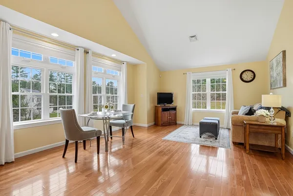 $950,000 | 22 Pine Warbler Way, Bellingham, MA 02019