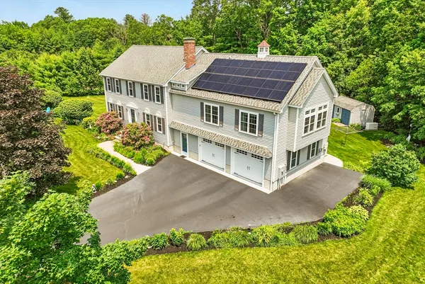 $950,000 | 22 Pine Warbler Way, Bellingham, MA 02019