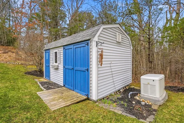 $950,000 | 22 Pine Warbler Way, Bellingham, MA 02019