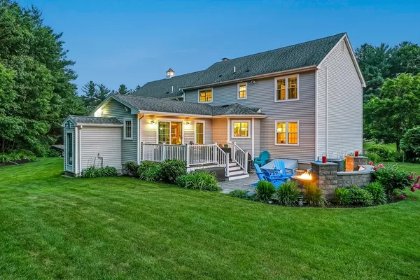 $950,000 | 22 Pine Warbler Way, Bellingham, MA 02019
