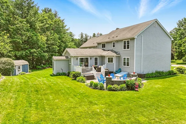$950,000 | 22 Pine Warbler Way, Bellingham, MA 02019
