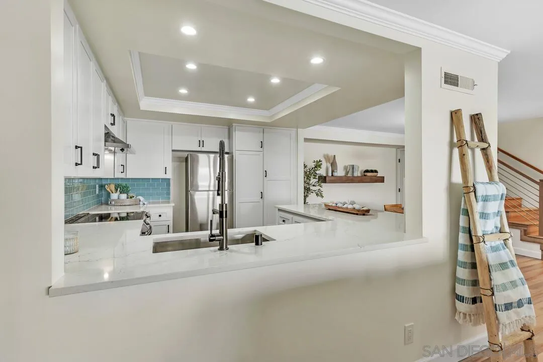 24 Montego Court Coronado, CA 92118 - Photo 13 of 71