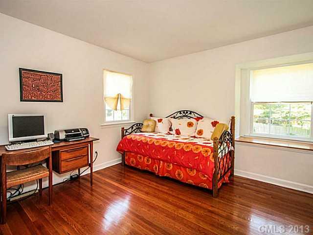 635 Lansdowne Road Charlotte, NC 28270 - Photo 12 of 15 Gallery Image 12
