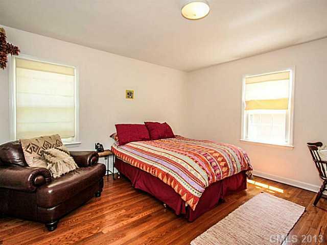 635 Lansdowne Road Charlotte, NC 28270 - Photo 14 of 15 Gallery Image 14