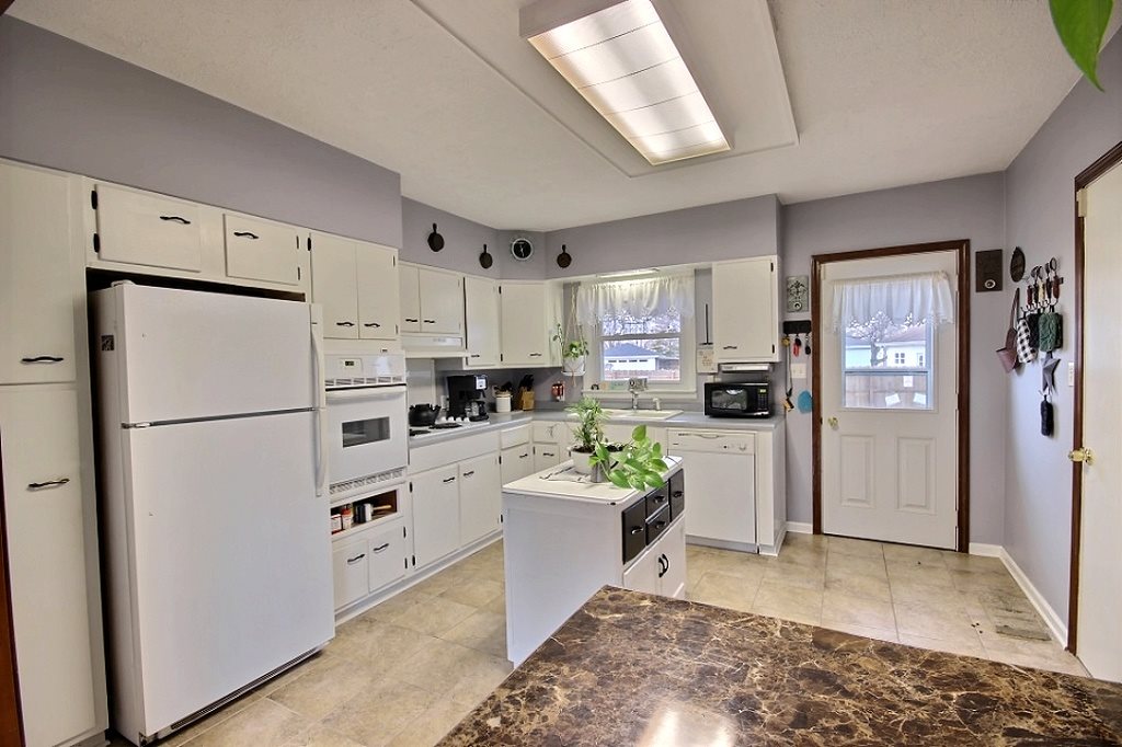 36 West Markle Road Huntington, IN 46750 - Photo 5 of 13 Gallery Image 5