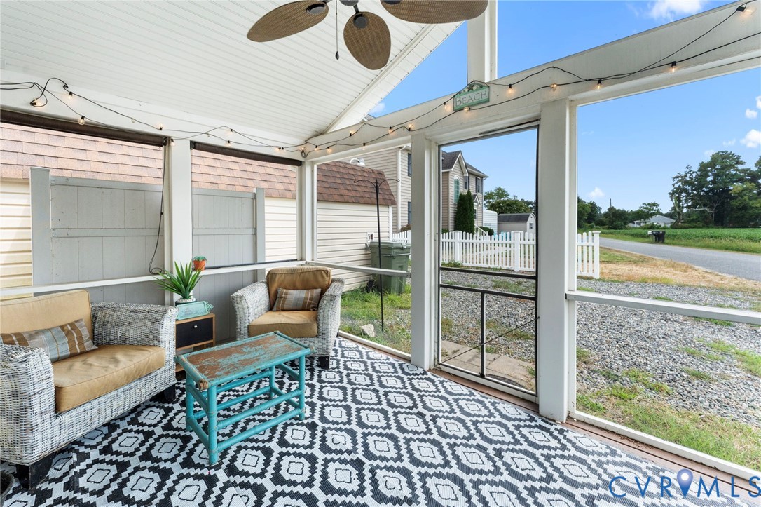 110 Hampton Road Dunnsville, VA 22454 - Photo 28 of 40 a balcony with furniture