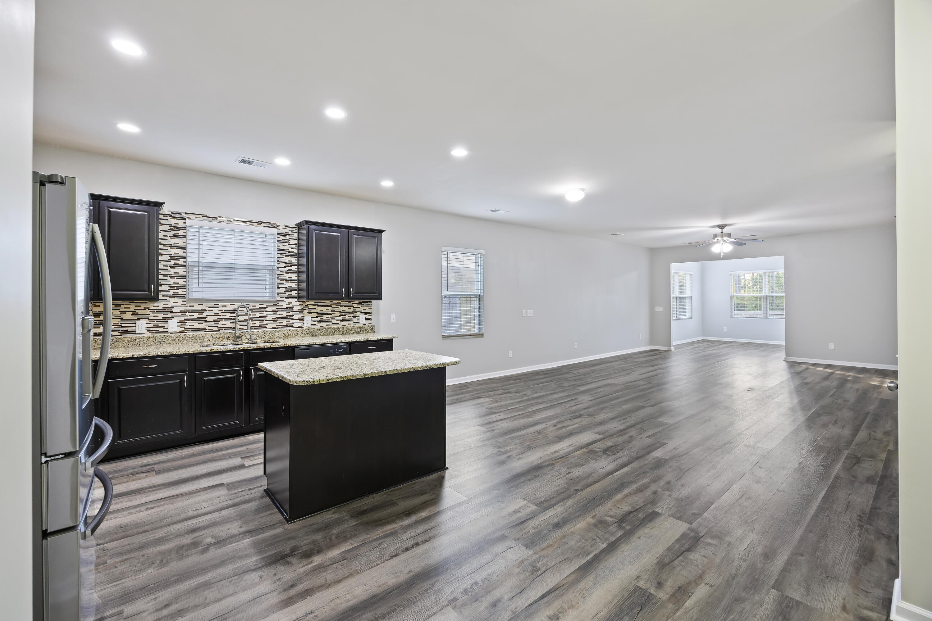 278 Decatur Drive Summerville, SC 29486 - Photo 3 of 23 243A9748