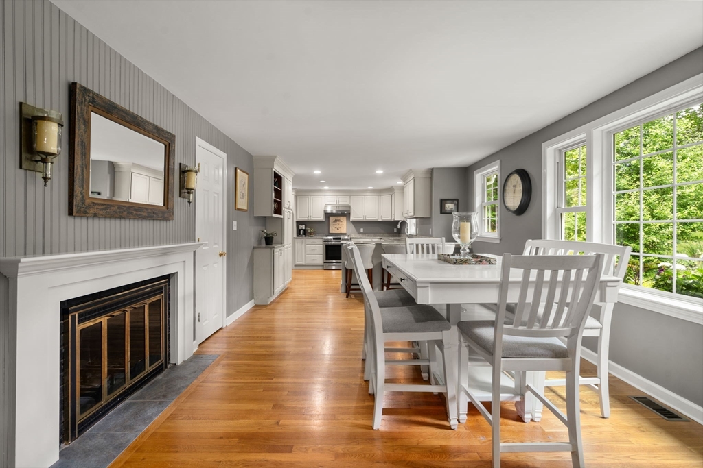 26 Peckham Hill Road Sherborn, MA 01770 - Photo 6 of 33