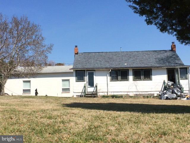 13499 South View Road Newburg, MD 20664 - Photo 4 of 5 Exterior (Rear)