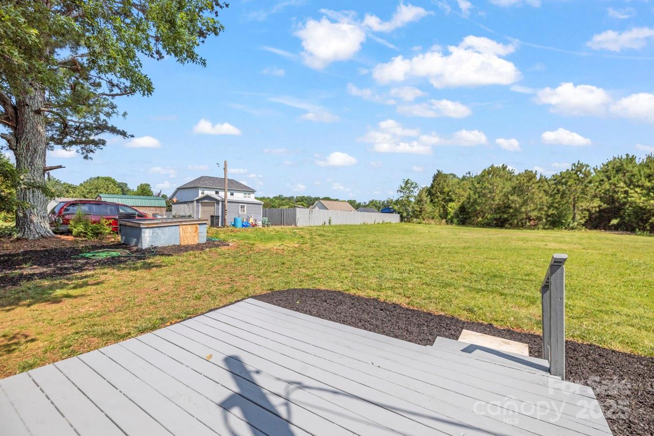 5354 Sherrills Ford Road Catawba, NC 28609 - Photo 43 of 44 a view of a city and an ocean view