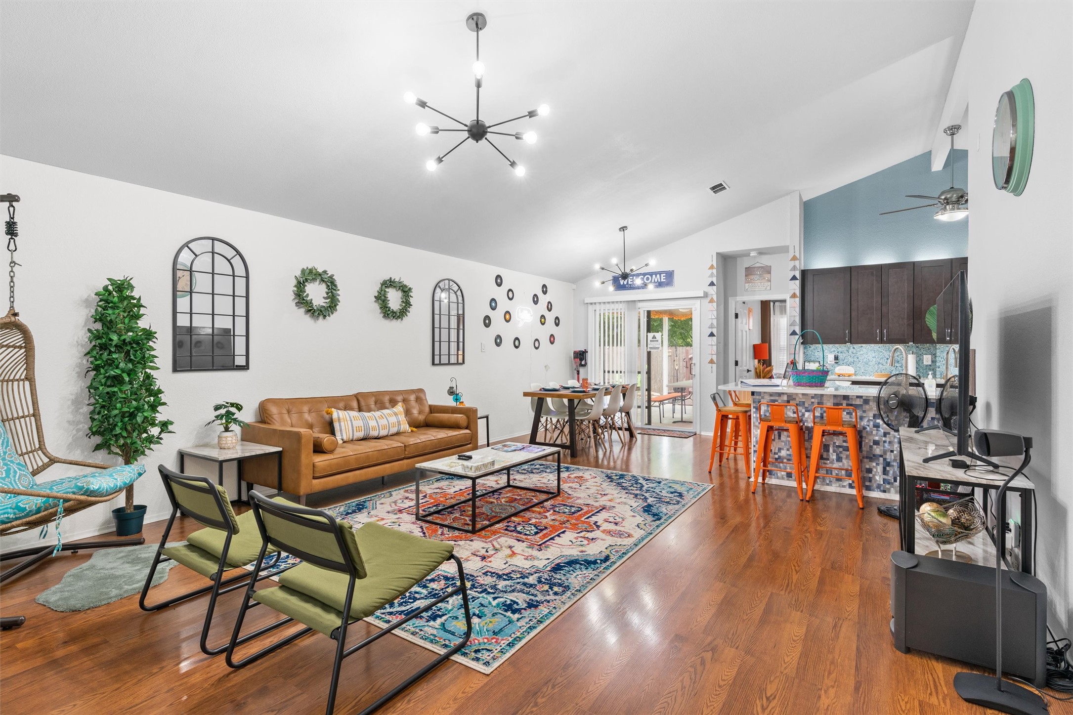 512 Edwards Drive Round Rock, TX 78664 - Photo 4 of 34
