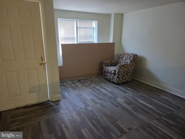 a room with hard wood floor