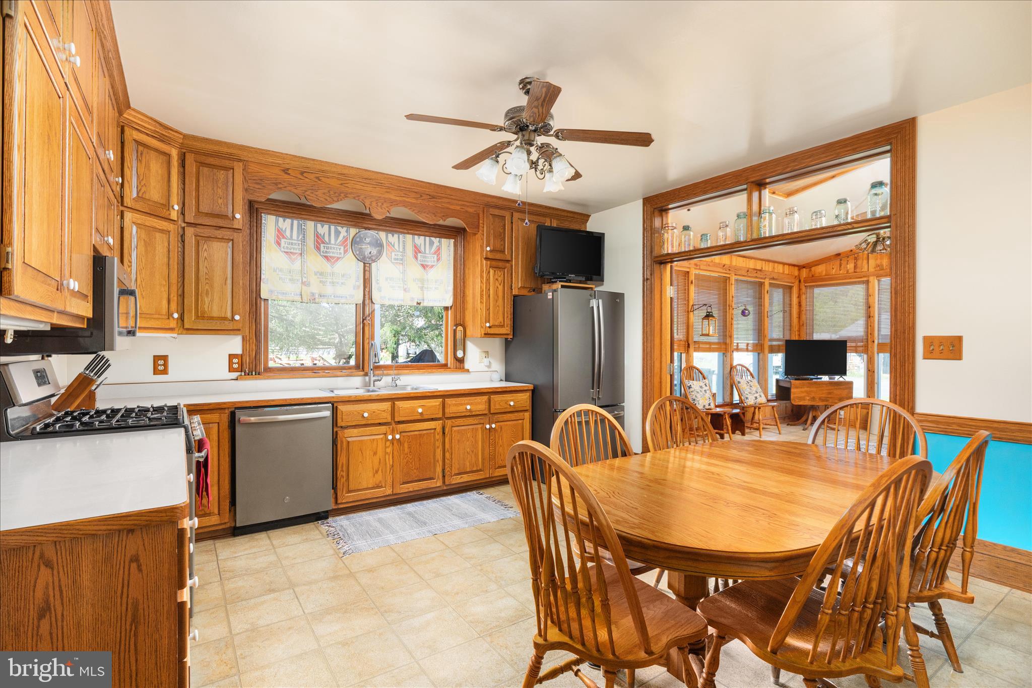 4263 St Davids Church Road Fort Valley, VA 22652 - Photo 16 of 60 Kitchen