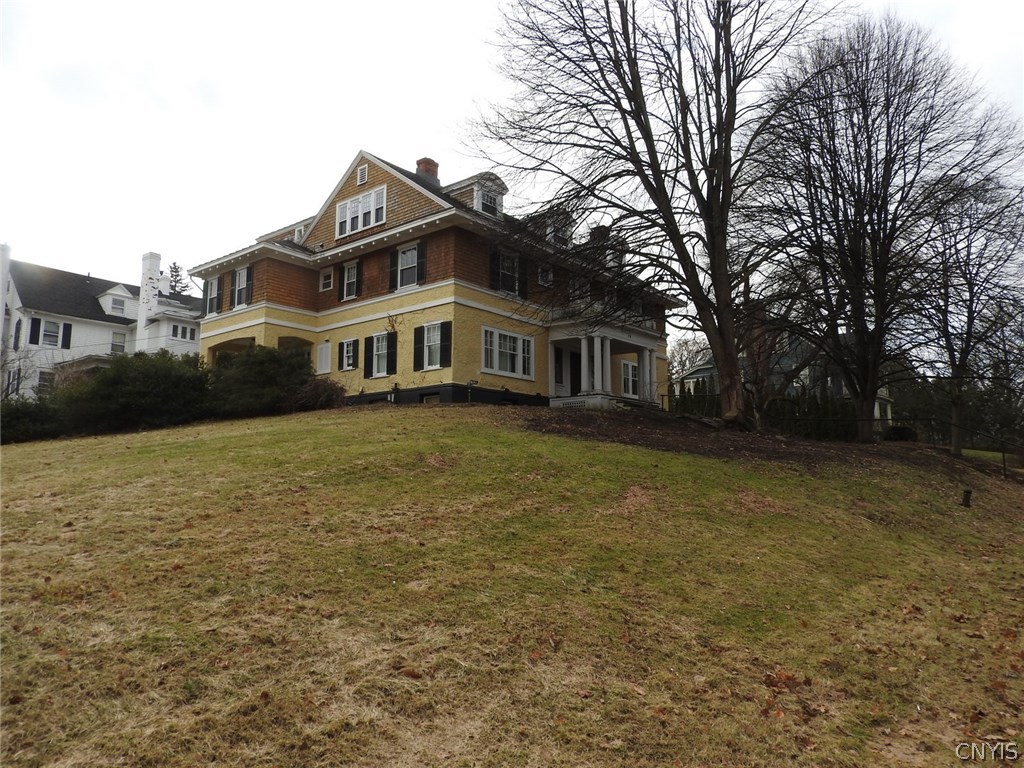 12 Brattle Road Syracuse, NY 13203 - Photo 1 of 1