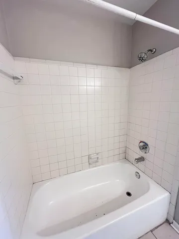 $895 | 3207 Jim Lee Road, Unit D, Tallahassee, FL 32301