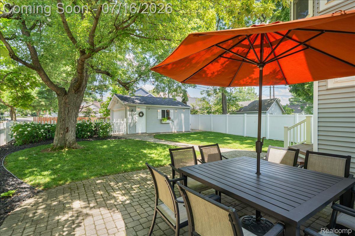 156 Griggs Street Rochester, MI 48307 - Photo 47 of 61 Large paver patio in backyard
