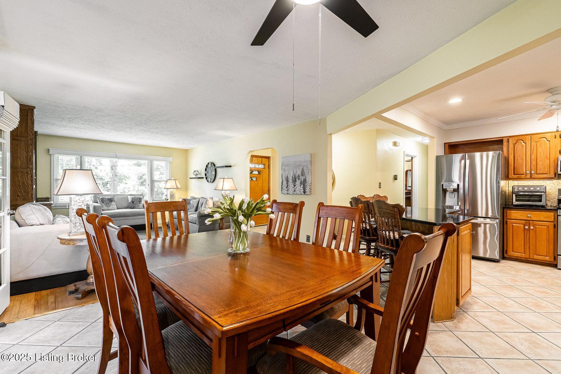 8703 Waltlee Road Louisville, KY 40291 - Photo 16 of 44 photo_online_015