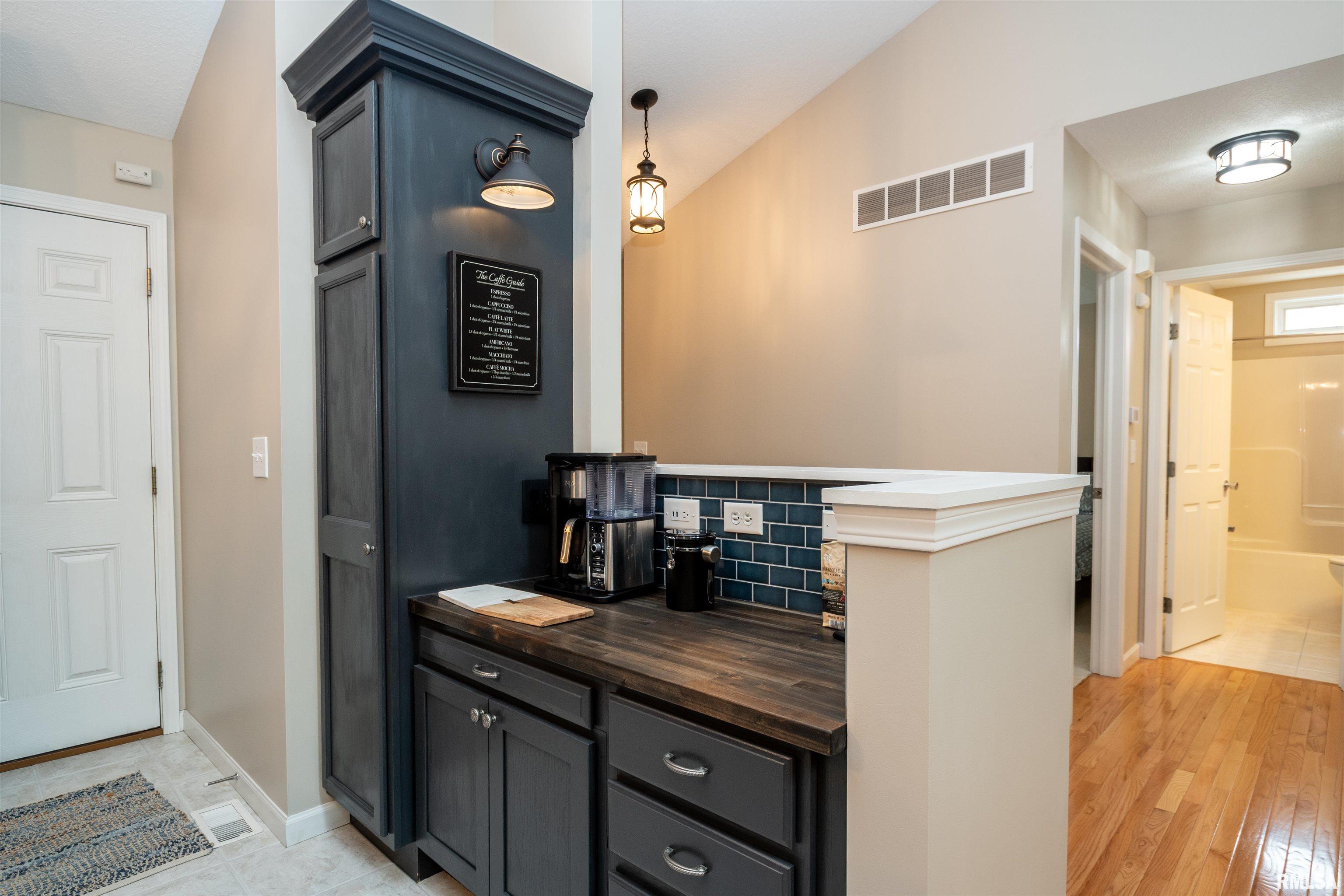 13 Elk Court Washington, IL 61571 - Photo 16 of 48