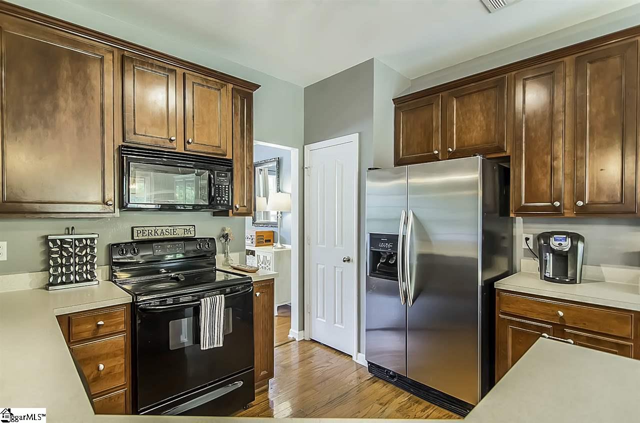 16 Knoll Ridge Drive Greer, SC 29650 - Photo 12 of 29 Gallery Image 12