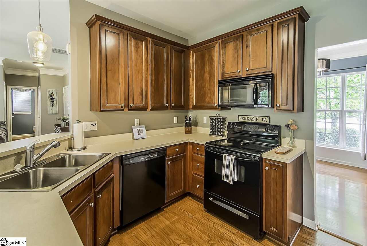 16 Knoll Ridge Drive Greer, SC 29650 - Photo 14 of 29 Gallery Image 14