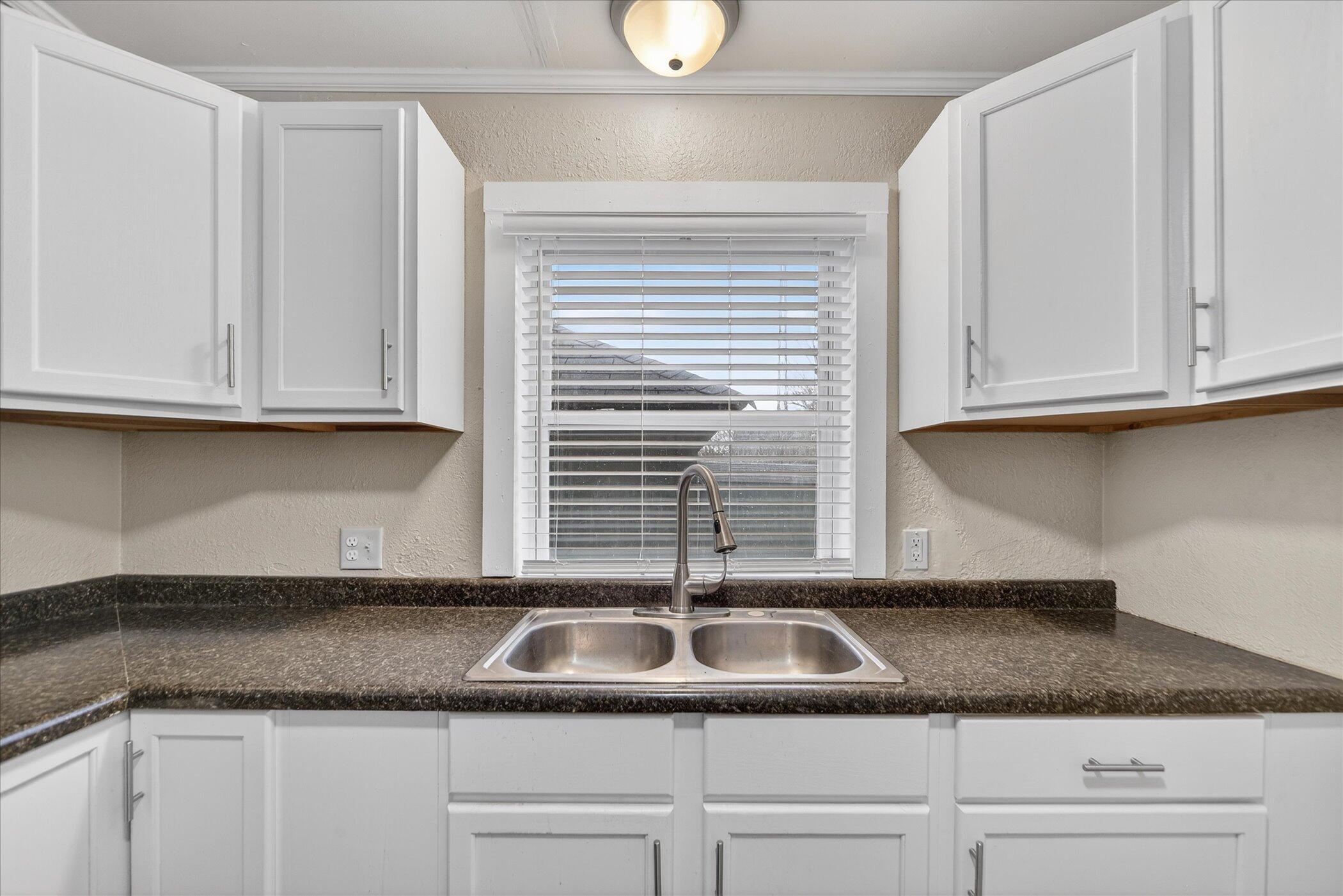 406 Garfield Street Jackson, MI 49203 - Photo 14 of 27 15-406-Garfield-St-Jackson-MI-49203-Wind