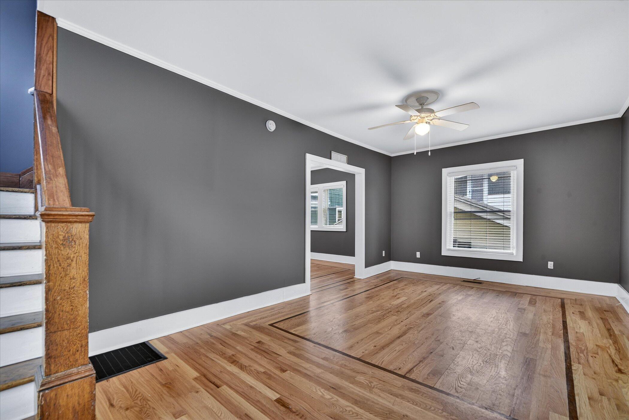 406 Garfield Street Jackson, MI 49203 - Photo 7 of 27 08-406-Garfield-St-Jackson-MI-49203-Wind