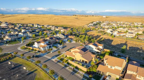 $775,000 | 912 Vineyard Court, Madera, CA 93636