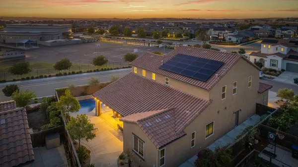 $775,000 | 912 Vineyard Court, Madera, CA 93636