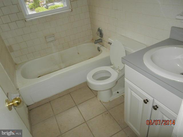 11916 Tarragon Road, Unit H Reisterstown, MD 21136 - Photo 8 of 10 Bath