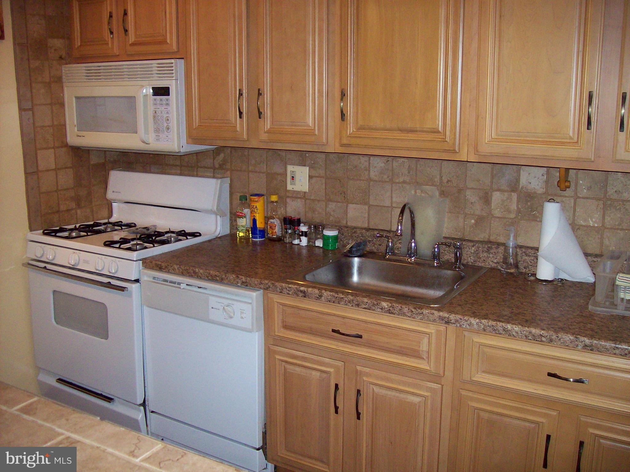 3664 Hilmar Road Baltimore, MD 21244 - Photo 5 of 19 Upscale Appealing Kitchen